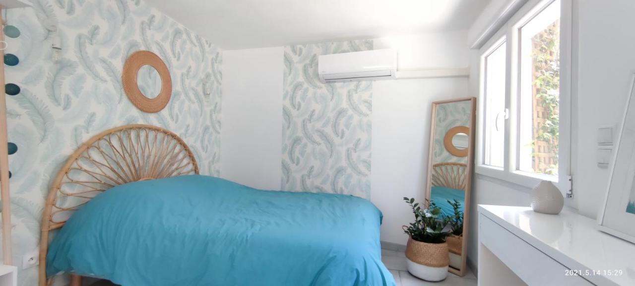 Belle Dependance De 30M2 Avec Terrasse Et Jardin Apartment Villeneuve-lès-Avignon Екстериор снимка